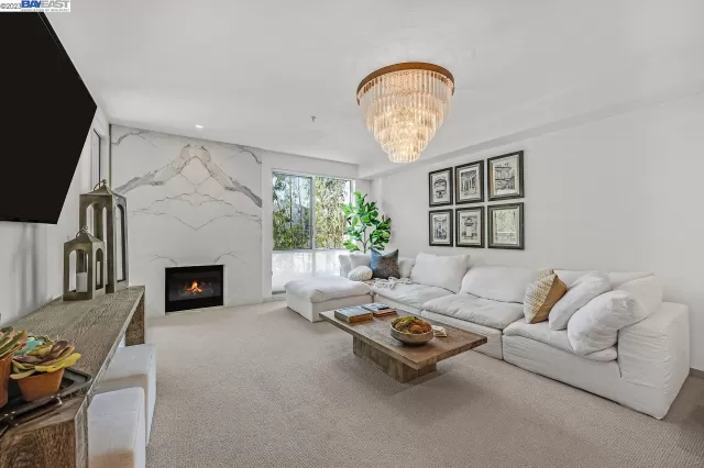 MLS: 41023683 Condo For Sale