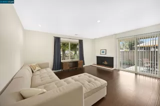 Photo #6: 41023700 Listing