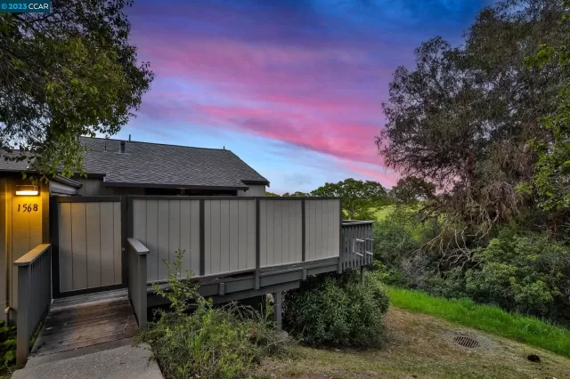 MLS: 41023703 Condo For Sale