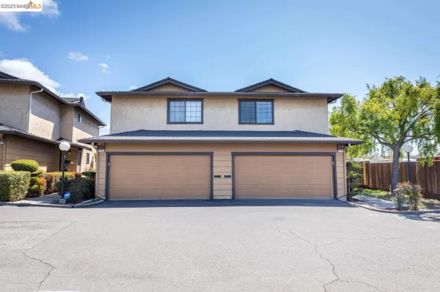 MLS: 41023737 Condo For Sale