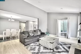 Photo #6: 41023742 Listing