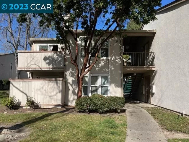 MLS: 41023772 Condo For Sale