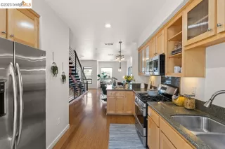 Photo #6: 41023792 Listing