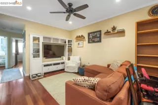 Photo #3: 41023852 Listing