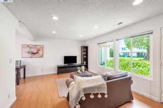 Photo #6: 41023995 Listing 