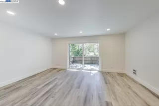 Photo #6: 41024083 Listing