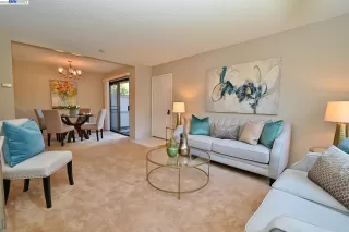 Photo #5: 41024160 Listing