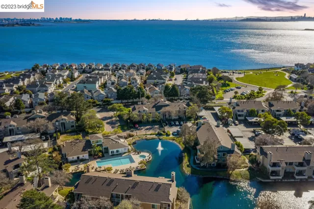 MLS: 41024216 Condo For Sale