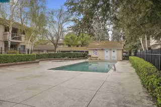 Photo #2: 41024318 Listing