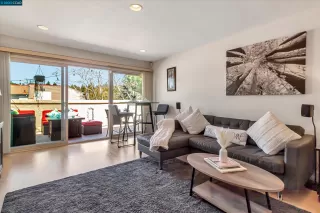 Photo #2: 41024381 Listing