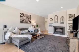 Photo #3: 41024381 Listing