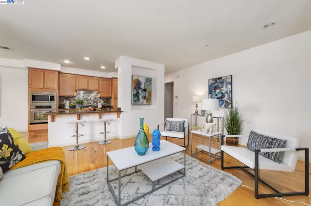 MLS: 41024537 Condo For Sale