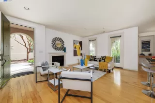 Photo #1: 41024537 Listing 