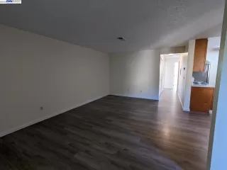 Photo #2: 41024718 Listing 