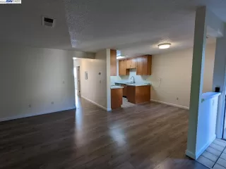 Photo #3: 41024718 Listing 