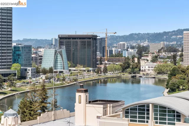 MLS: 41024799 Condo For Sale