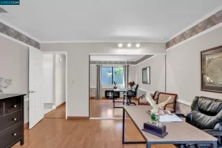 Photo #5: 41024806 Listing