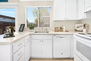 Photo #5: 41024835 Listing 