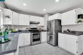 Photo #6: 41024844 Listing