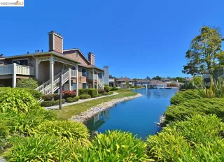 Photo #2: 41024889 Listing