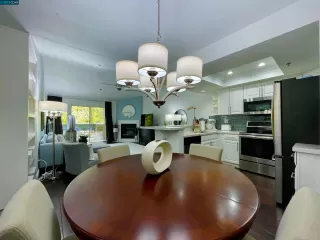 Photo #5: 41024932 Listing