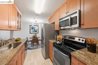 Photo #6: 41024935 Listing