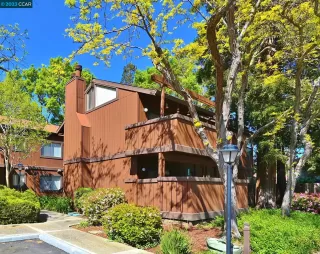 Photo #2: 41024974 Listing