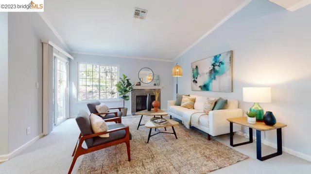 MLS: 41025000 Condo For Sale