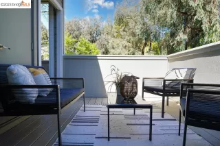 Photo #6: 41025000 Listing