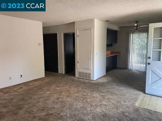 Photo #3: 41025013 Listing