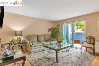 Photo #3: 41025032 Listing 