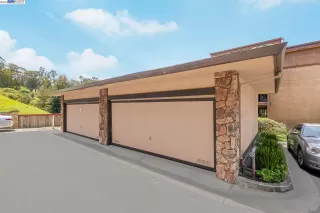 Photo #5: 41025060 Listing