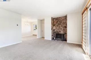 Photo #2: 41025086 Listing