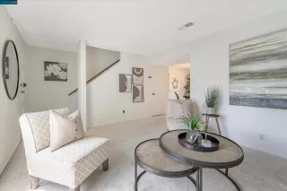 Photo #4: 41025152 Listing