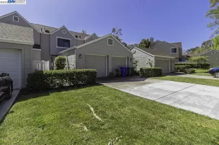 Photo #1: 41025223 Listing 