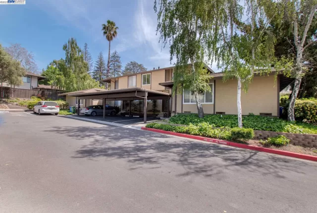 MLS: 41025224 Condo For Sale