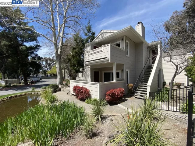 MLS: 41025226 Condo For Sale