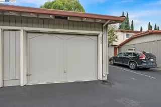 Photo #2: 41025230 Listing