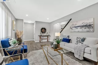 Photo #3: 41025230 Listing