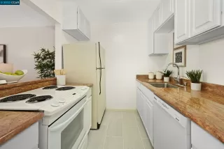 Photo #6: 41025286 Listing