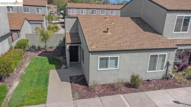 MLS: 41025330 Condo For Sale