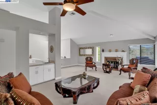 Photo #6: 41025336 Listing
