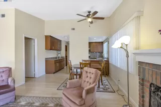 Photo #5: 41025348 Listing