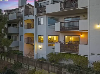 Photo #2: 41025391 Listing 