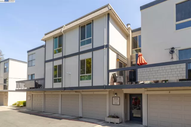 MLS: 41025407 Condo For Sale