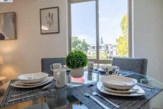 Photo #5: 41025407 Listing 