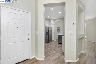 Photo #2: 41025436 Listing 