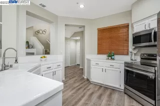 Photo #6: 41025436 Listing 