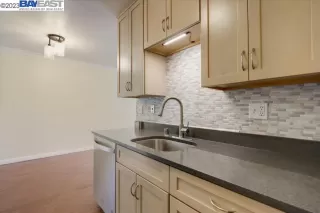 Photo #2: 41025516 Listing