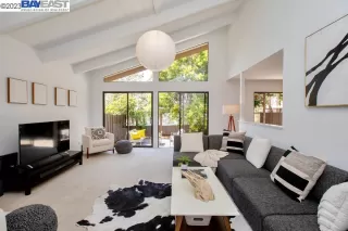 Photo #1: 41025536 Listing